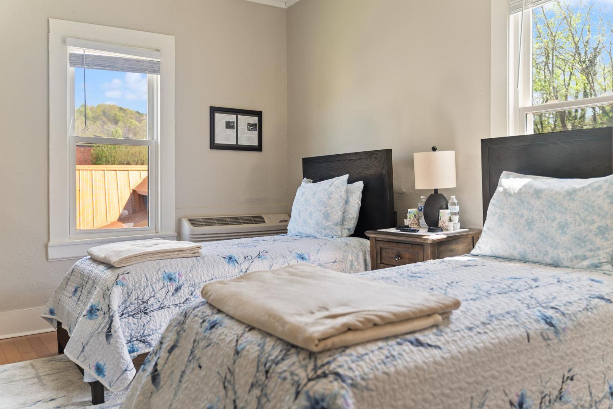 The Tellico Plains Inn And Event Venue Экстерьер фото