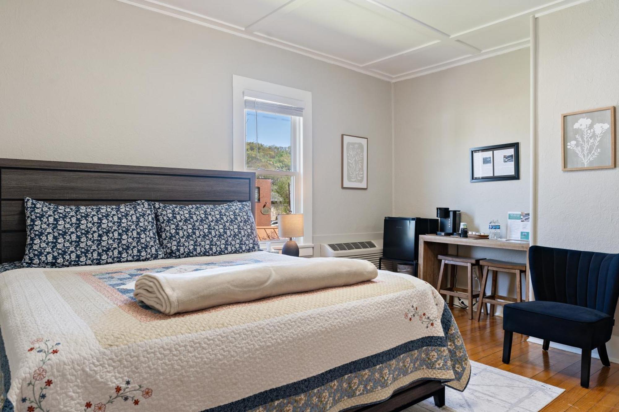 The Tellico Plains Inn And Event Venue Экстерьер фото