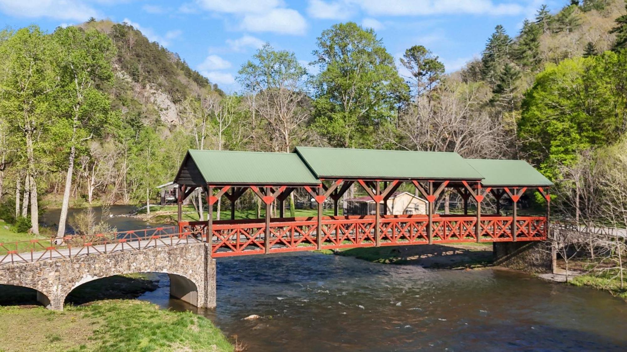 The Tellico Plains Inn And Event Venue Экстерьер фото
