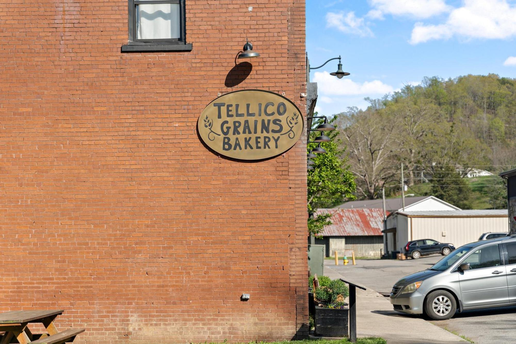 The Tellico Plains Inn And Event Venue Экстерьер фото