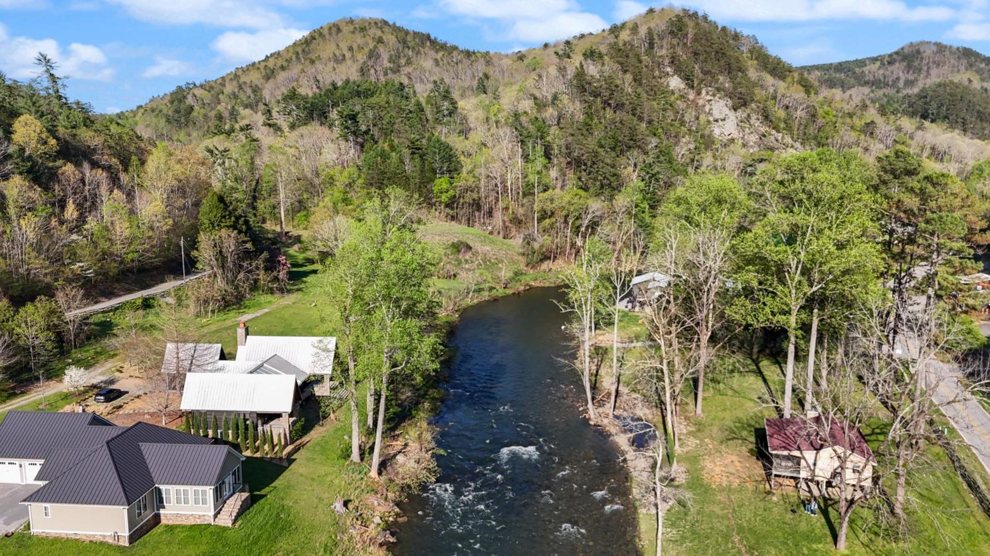 The Tellico Plains Inn And Event Venue Экстерьер фото