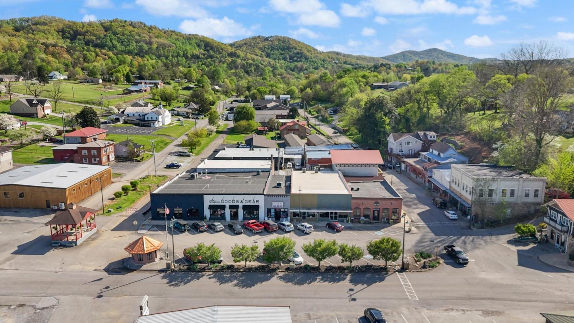 The Tellico Plains Inn And Event Venue Экстерьер фото