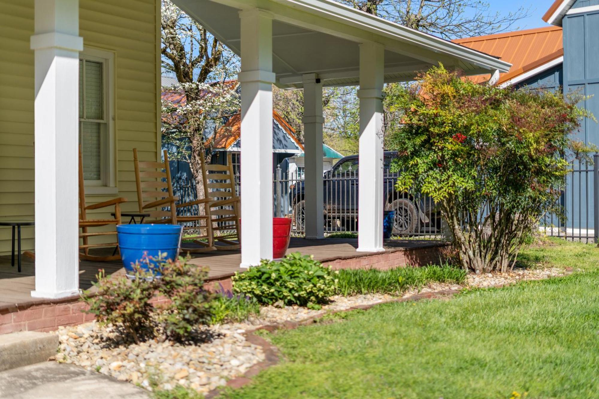 The Tellico Plains Inn And Event Venue Экстерьер фото